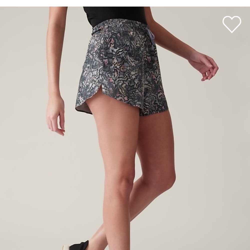 NWT Athleta Crossroads Shorts